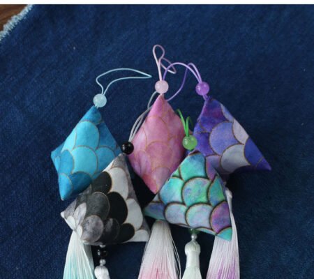 Chinese Style Fish Scale Pattern Colorful Gradient Gift Sachets